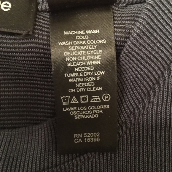 CLAIBORNE Casual Long Sleeve Shirt.  New, Small, Cool Fabric - Picture 14 of 14